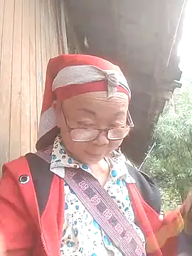 VangLe73 online show from 1, 10, 2025