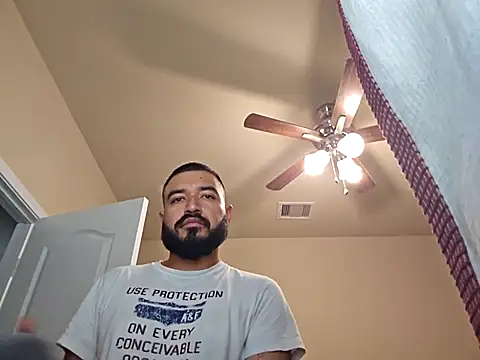 Snapshot of Lb228w chatting on 14, 9, 2025 Lb228w online show from 14, 9, 2025