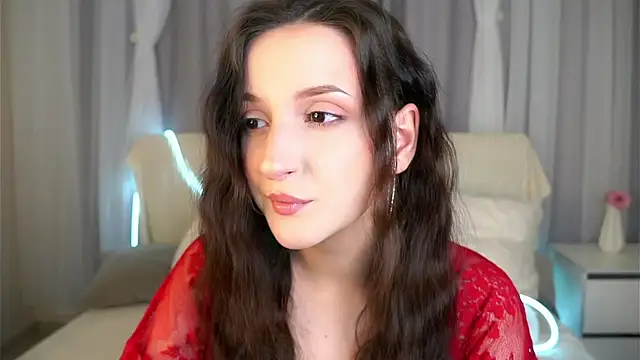 Snapshot of FalineBeacher chatting on 18, 2, 2026 FalineBeacher online show from 18, 2, 2026