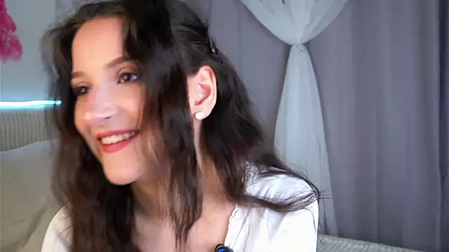 Snapshot of FalineBeacher chatting on 28, 2, 2026 FalineBeacher online show from 28, 2, 2026