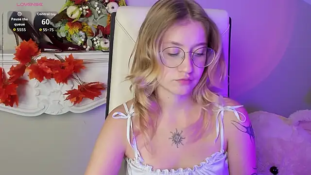 Nerissa xo online show from 28, 9, 2025