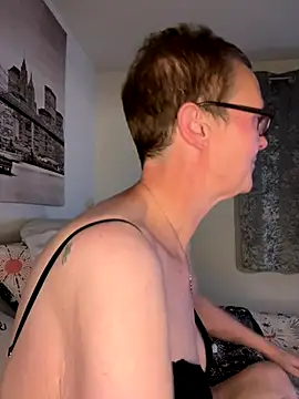 Snapshot of Curvy-Jinx chatting on 27, 9, 2025 Curvy-Jinx online show from 27, 9, 2025