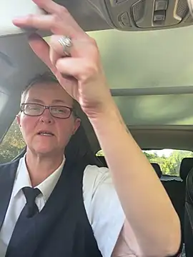 Snapshot of Curvy-Jinx chatting on 30, 9, 2025 Curvy-Jinx online show from 30, 9, 2025