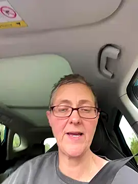 Snapshot of Curvy-Jinx chatting on 4, 10, 2025 Curvy-Jinx online show from 4, 10, 2025