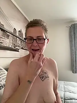 Snapshot of Curvy-Jinx chatting on 16, 10, 2025 Curvy-Jinx online show from 16, 10, 2025