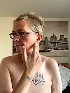 Snapshot of Curvy-Jinx chatting on 28, 10, 2025 Curvy-Jinx online show from 28, 10, 2025