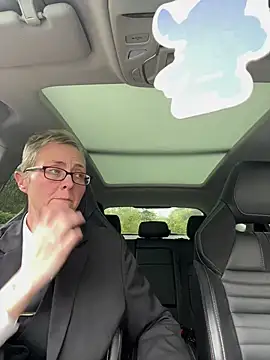 Snapshot of Curvy-Jinx chatting on 29, 10, 2025 Curvy-Jinx online show from 29, 10, 2025