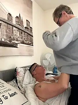 Snapshot of Curvy-Jinx chatting on 16, 11, 2025 Curvy-Jinx online show from 16, 11, 2025