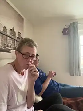 Snapshot of Curvy-Jinx chatting on 1, 12, 2025 Curvy-Jinx online show from 1, 12, 2025