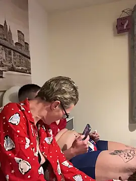 Snapshot of Curvy-Jinx chatting on 13, 12, 2025 Curvy-Jinx online show from 13, 12, 2025