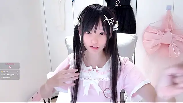 Snapshot of xiaoxia_baby chatting on 12, 9, 2025 xiaoxia baby online show from 12, 9, 2025