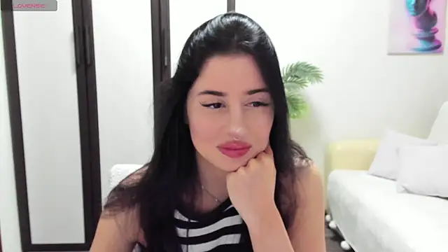 Snapshot of meowallen chatting on 10, 10, 2025 meowallen online show from 10, 10, 2025