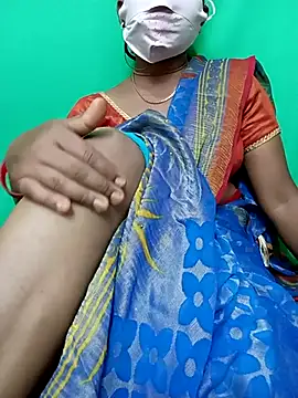 Snapshot of Cute_Renuka chatting on 2, 10, 2025 Cute Renuka online show from 2, 10, 2025