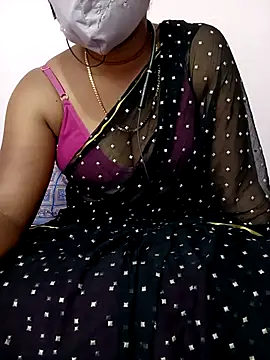 Snapshot of Cute_Renuka chatting on 12, 11, 2025 Cute Renuka online show from 12, 11, 2025
