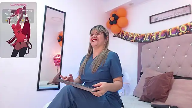 Snapshot of Sophy_Sheikh chatting on 21, 10, 2025 Sophy Sheikh online show from 21, 10, 2025