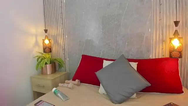 Emili  hot online show from 8, 1, 2026