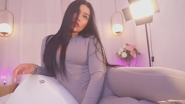 kassia kim online show from 13, 4, 2026