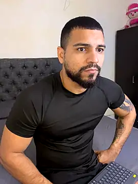 Snapshot of vincentjaxon chatting on 11, 10, 2025 vincentjaxon online show from 11, 10, 2025