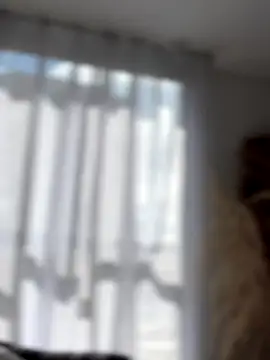 Sofi Leal online show from 9, 11, 2025