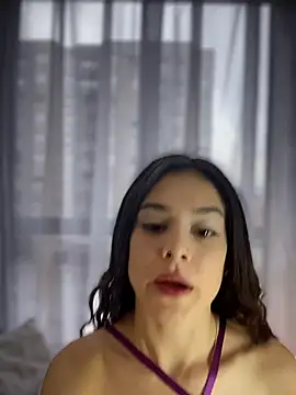 Sofi Leal online show from 27, 3, 2026