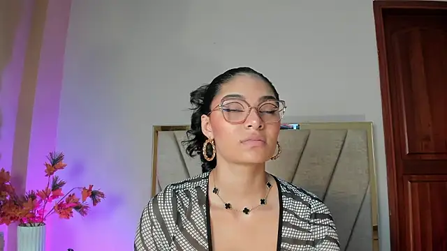 LunaAspen  online show from 3, 2, 2026