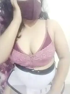 Snapshot of pinky7y chatting on 11, 9, 2025 pinky7y online show from 11, 9, 2025