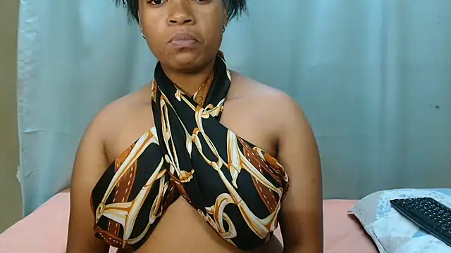 Snapshot of AfricanPopi chatting on 10, 9, 2025 AfricanPopi online show from 10, 9, 2025