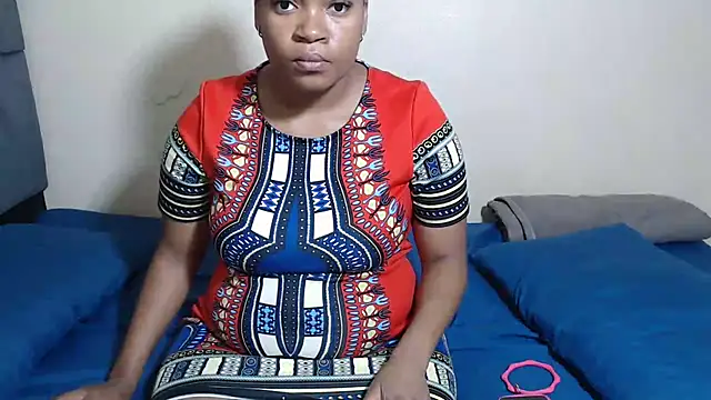 Snapshot of AfricanPopi chatting on 24, 10, 2025 AfricanPopi online show from 24, 10, 2025