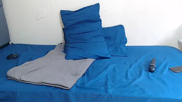 Snapshot of AfricanPopi chatting on 23, 11, 2025 AfricanPopi online show from 23, 11, 2025