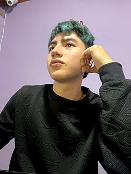 Snapshot of AlexanderCollman chatting on 6, 11, 2025 AlexanderCollman online show from 6, 11, 2025