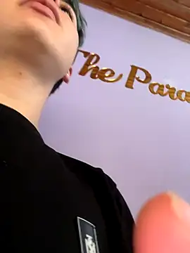 Snapshot of AlexanderCollman chatting on 10, 11, 2025 AlexanderCollman online show from 10, 11, 2025