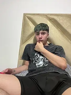 Snapshot of AlexanderCollman chatting on 14, 11, 2025 AlexanderCollman online show from 14, 11, 2025