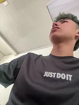 Snapshot of AlexanderCollman chatting on 20, 11, 2025 AlexanderCollman online show from 20, 11, 2025