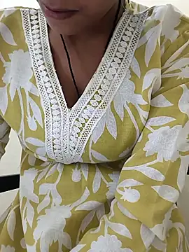 Snapshot of Alia-00 chatting on 1, 11, 2025 Alia-00 online show from 1, 11, 2025