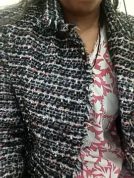 Snapshot of Alia-00 chatting on 15, 12, 2025 Alia-00 online show from 15, 12, 2025