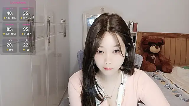 Snapshot of Xiaotantan-99 chatting on 21, 10, 2025 Xiaotantan-99 online show from 21, 10, 2025