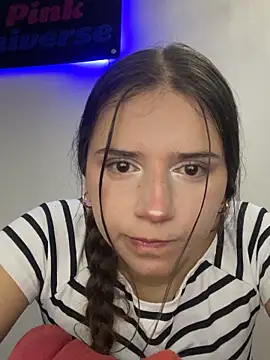 Snapshot of LilithAbril chatting on 20, 11, 2025 LilithAbril online show from 20, 11, 2025