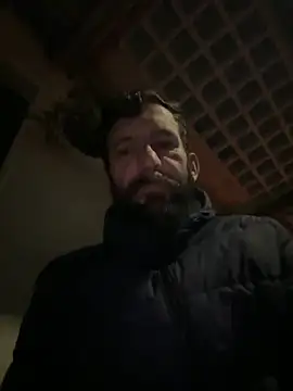 Snapshot of Michel_huge chatting on 8, 11, 2025 Michel huge online show from 8, 11, 2025