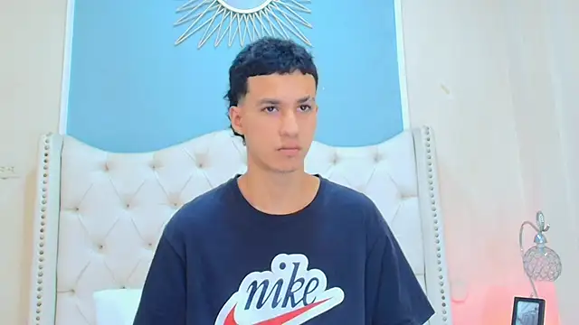 Snapshot of Marcus_Jeron chatting on 12, 9, 2025 Marcus Jeron online show from 12, 9, 2025