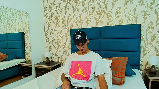 Snapshot of Marcus_Jeron chatting on 25, 9, 2025 Marcus Jeron online show from 25, 9, 2025