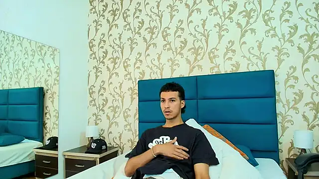 Snapshot of Marcus_Jeron chatting on 25, 9, 2025 Marcus Jeron online show from 25, 9, 2025