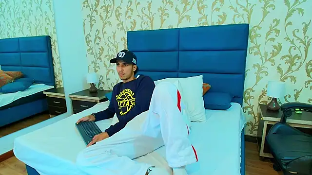 Snapshot of Marcus_Jeron chatting on 27, 9, 2025 Marcus Jeron online show from 27, 9, 2025