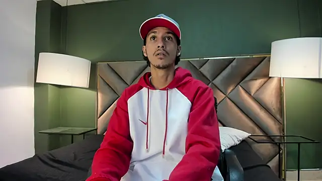 Snapshot of Marcus_Jeron chatting on 7, 11, 2025 Marcus Jeron online show from 7, 11, 2025