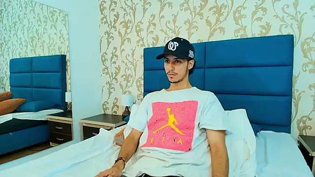 Snapshot of Marcus_Jeron chatting on 7, 11, 2025 Marcus Jeron online show from 7, 11, 2025