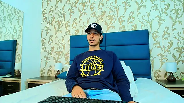 Snapshot of Marcus_Jeron chatting on 12, 11, 2025 Marcus Jeron online show from 12, 11, 2025