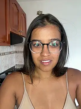 Camila Bustamante online show from 27, 3, 2026