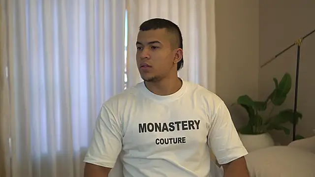 Thiago Valente online show from 9, 9, 2025