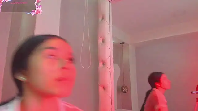 Snapshot of CandySays chatting on 11, 9, 2025 CandySays online show from 11, 9, 2025