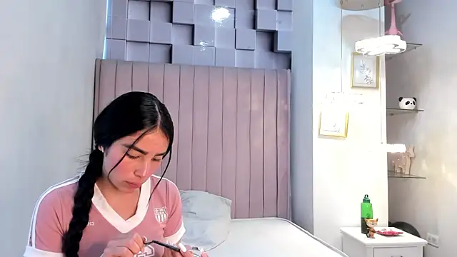 Snapshot of CandySays chatting on 7, 11, 2025 CandySays online show from 7, 11, 2025