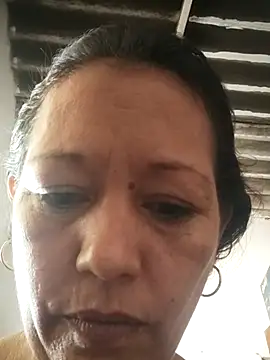 Snapshot of marinita13 chatting on 8, 9, 2025 marinita13 online show from 8, 9, 2025